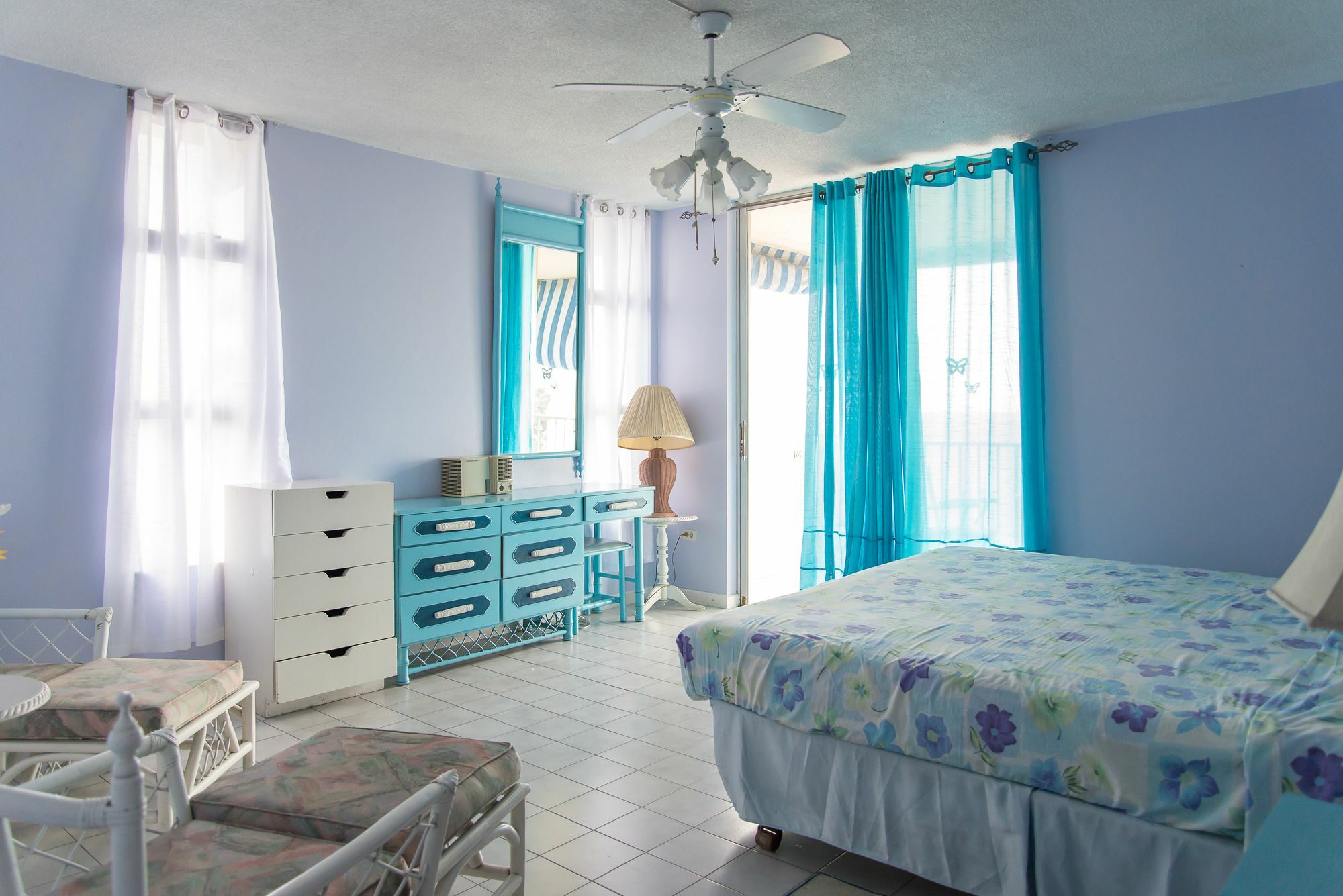 Montego Bay Club Apartments Extérieur photo
