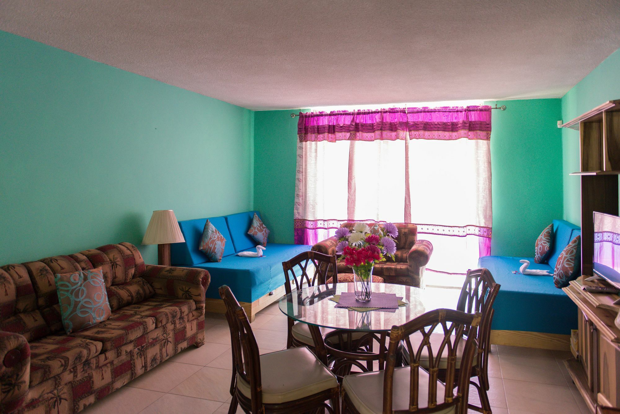 Montego Bay Club Apartments Extérieur photo
