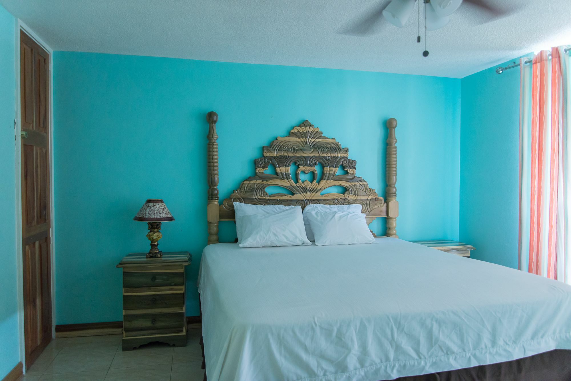 Montego Bay Club Apartments Extérieur photo