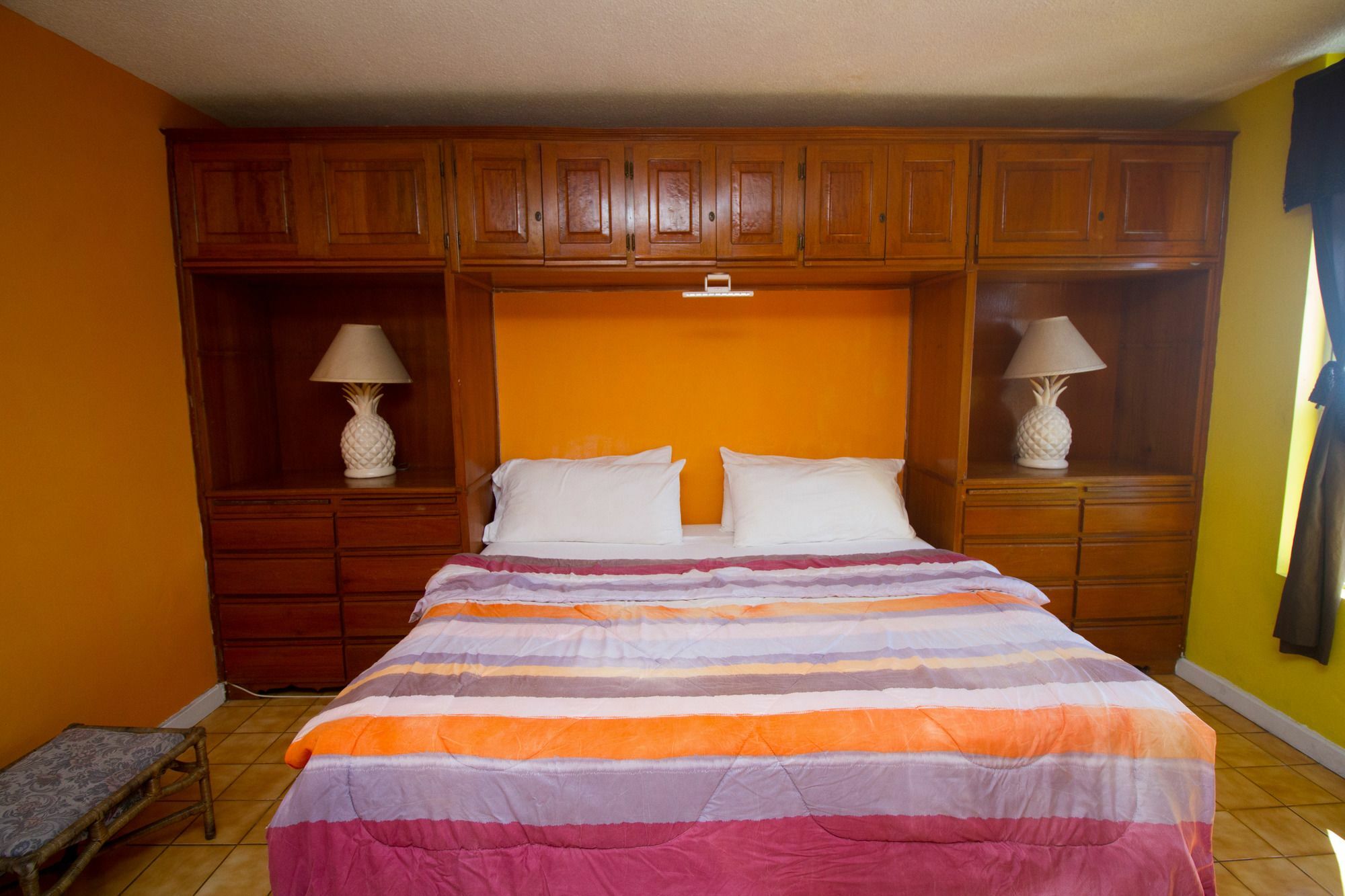Montego Bay Club Apartments Extérieur photo